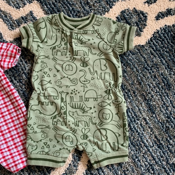 Like new Gymboree Cat & Jack Romper 3 months - Picture 3 of 3